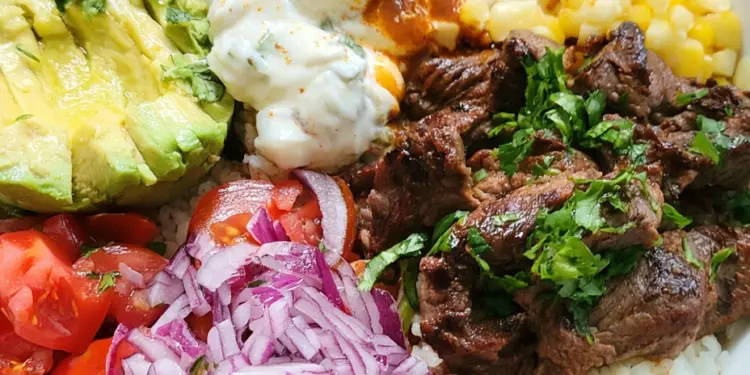 chipotle steak rice bowls featured