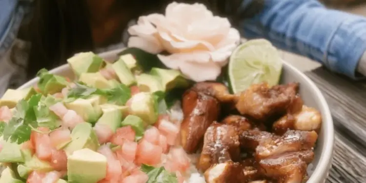 honey lime chicken avocado rice bowl featured