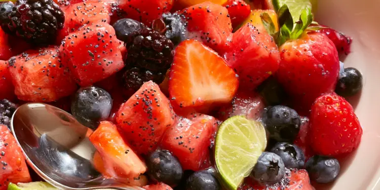 honey lime poppyseed fruit salad featured