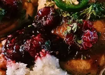 jalapeño raspberry chicken recipe featured