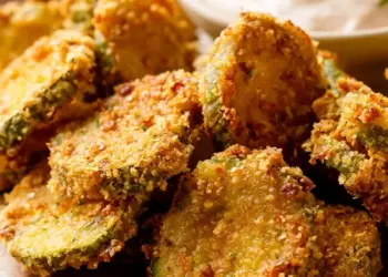 keto fried pickles recipe featured