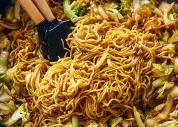 Panda Express Chow Mein recipe featured