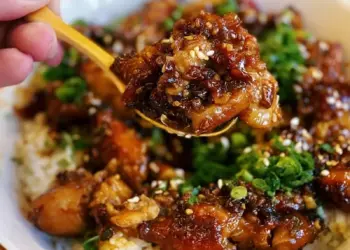 soy glazed chicken rice bowl featured