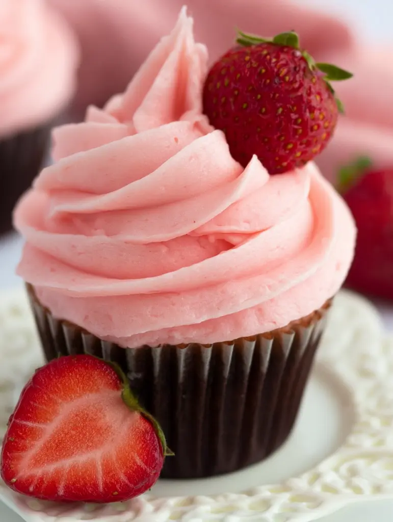 strawberry buttercream recipe recipeCard1
