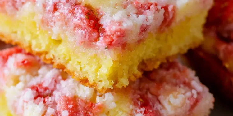 strawberry lemon blondies recipe featured