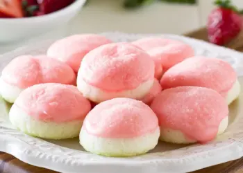 strawberry lemonade meltaway cookies recipe featured