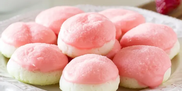 strawberry lemonade meltaway cookies recipe featured